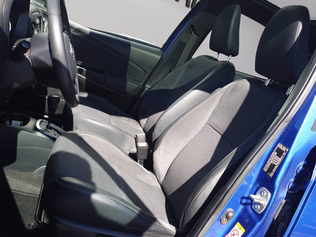 TOYOTA Yaris 5p 1.5h style my18 del 2018
