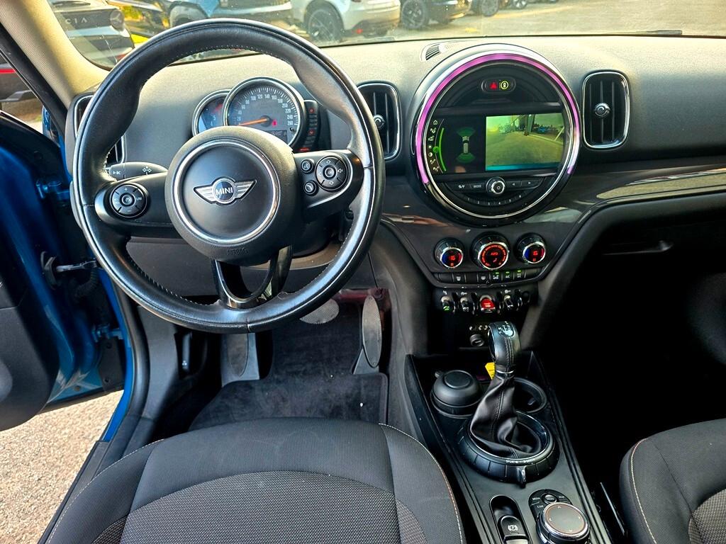 Mini Cooper D Countryman 2.0 HYPE PREMIERE EDITION