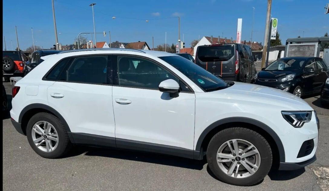 AUDI Q3 35 TDI 150CV S-TRONIC BUSINESS ( FARI LED - VIRTUAL COCKPIT - CRUISE - NAVI - PDC )