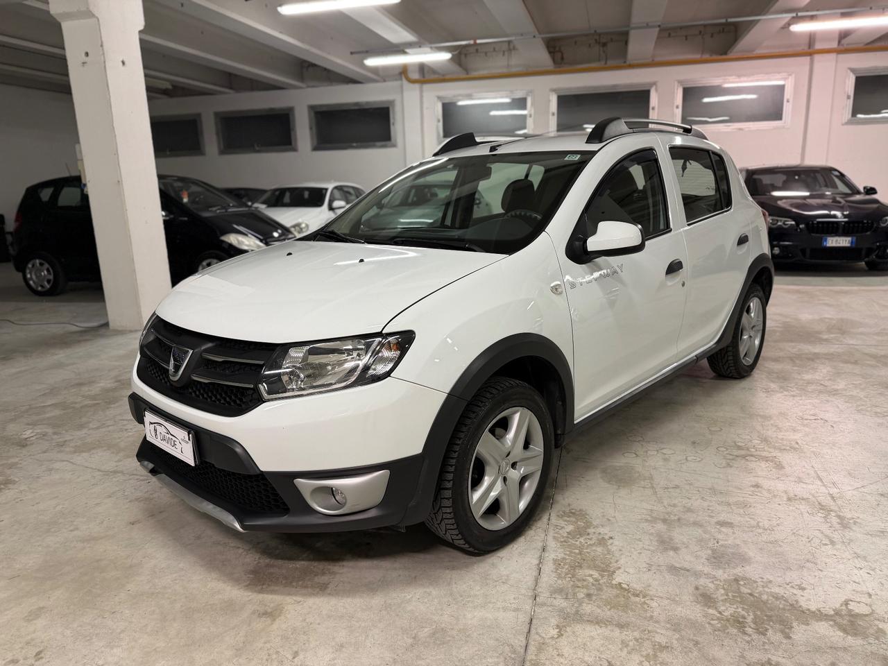 Dacia Sandero Stepway 1.6 12V 90CV Prestige