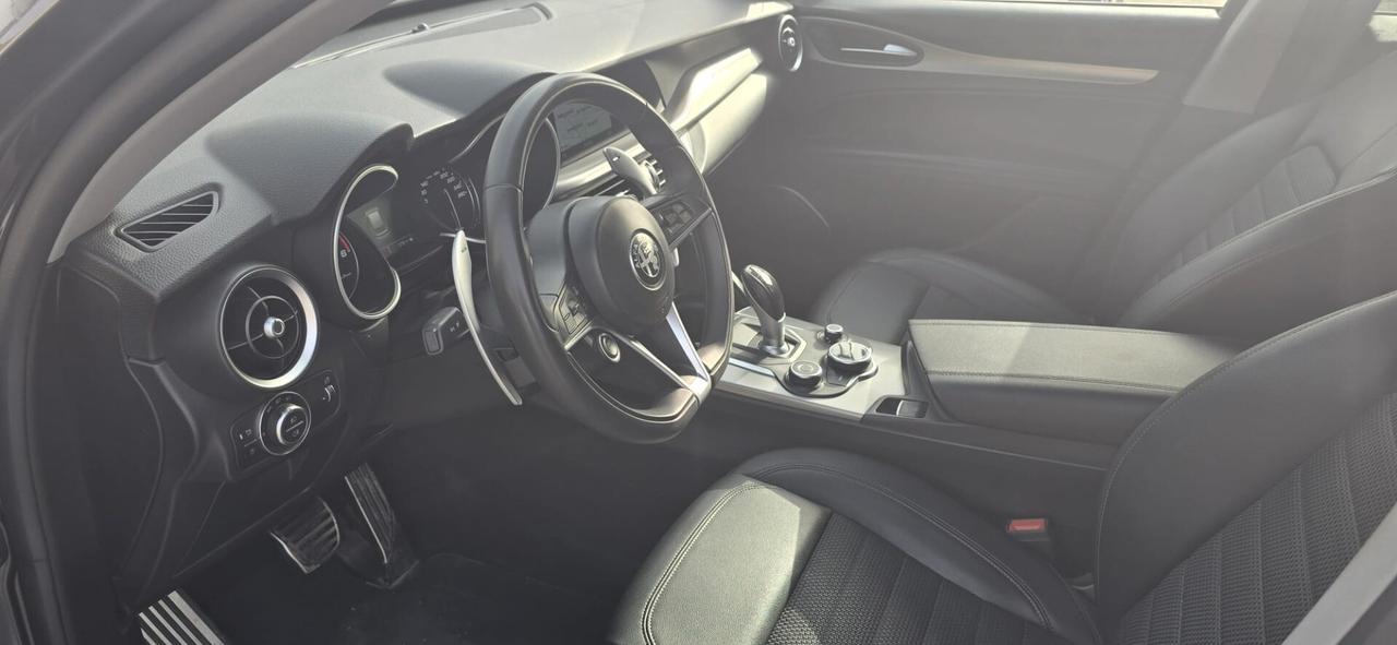 Alfa Romeo Stelvio 2.2 Turbodiesel 190 CV AT8 RWD Executive