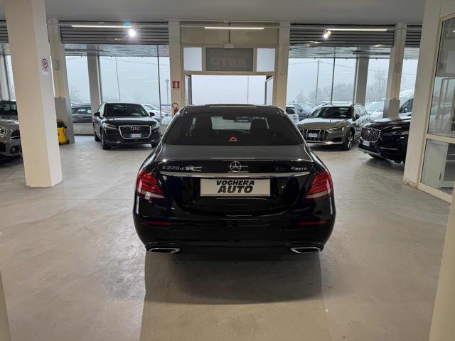 MERCEDES-BENZ E 220 d 4Matic Auto Premium