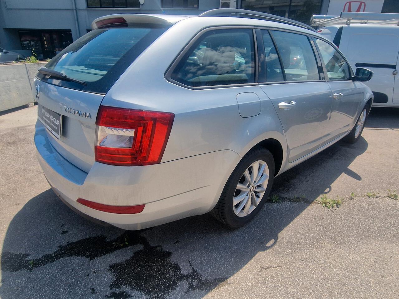 Skoda Octavia 1.6 TDI CR 105 CV Elegance
