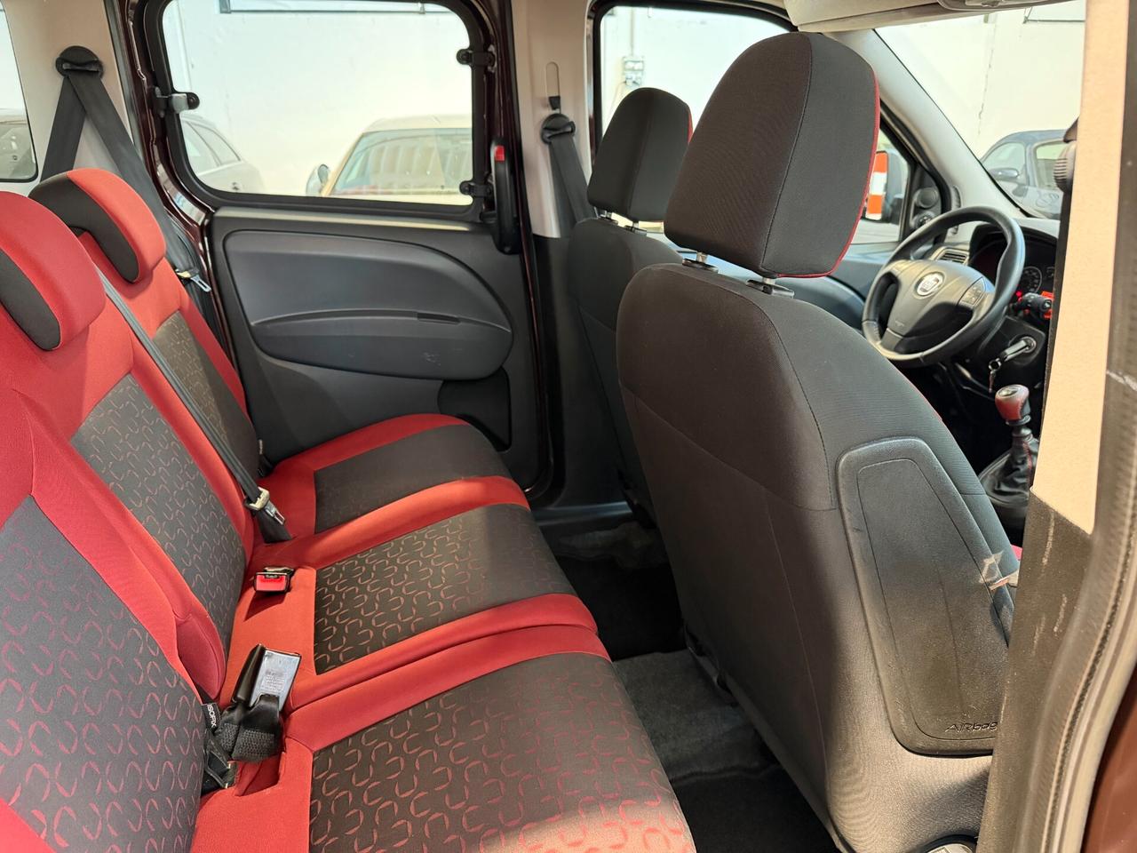 Fiat Doblo 1.4 16V CLIMA-AUTOVETTURA 5 POSTI