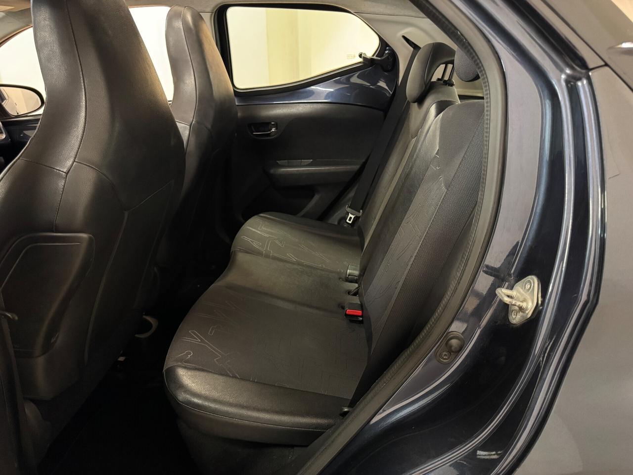 Toyota Aygo 1.0 VVT-i 69 CV 5p Camera Tetto Cruise Pelle