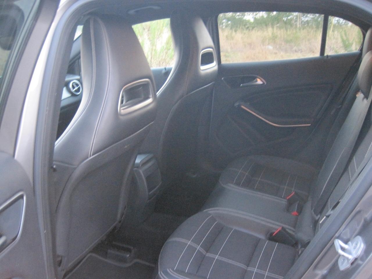 Mercedes-benz GLA 200 d Sport
