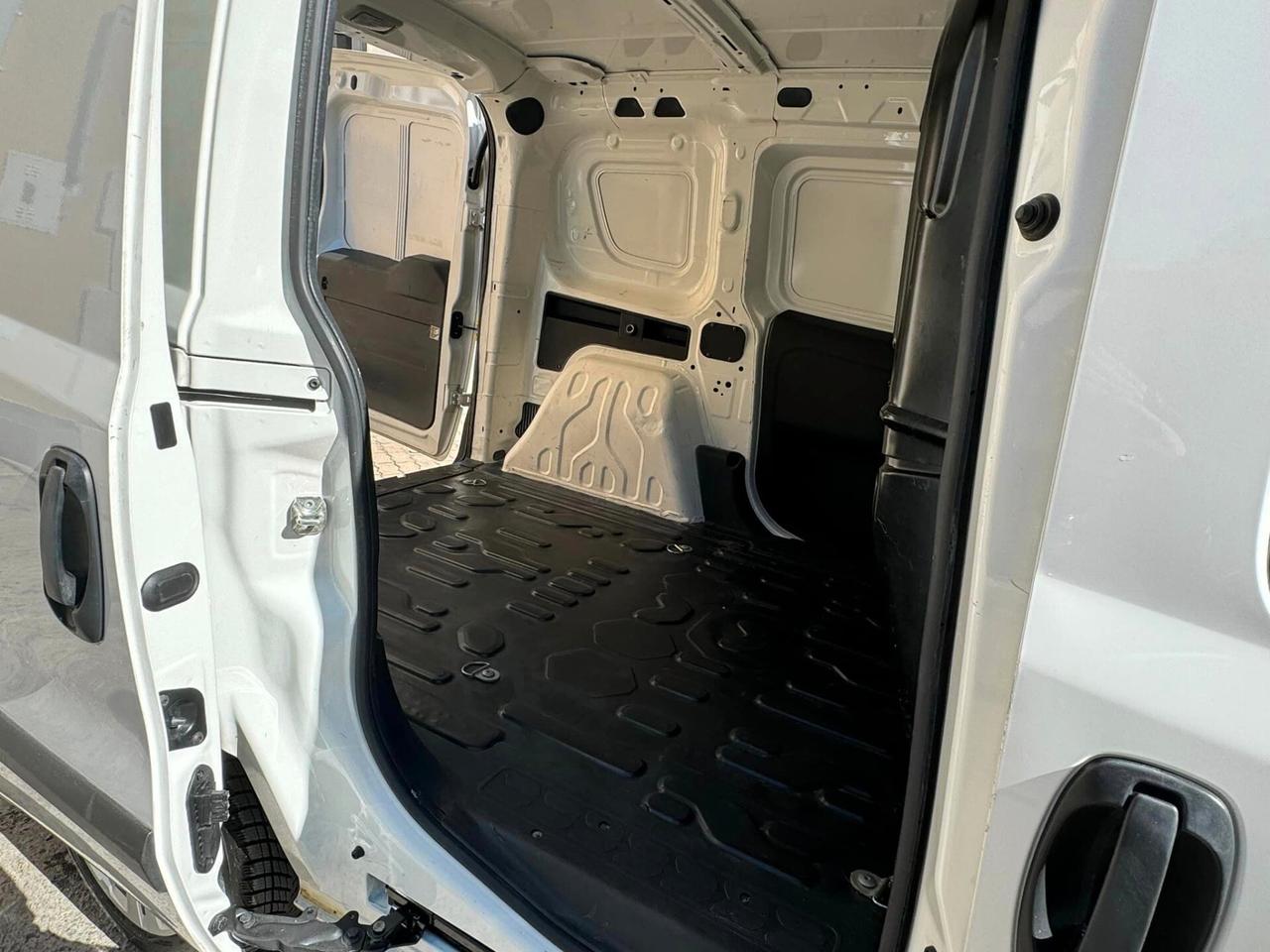 FIAT DOBLO CARGO 1.3 MJ 95 CV. E6 AUTOCARRO PERFETTA