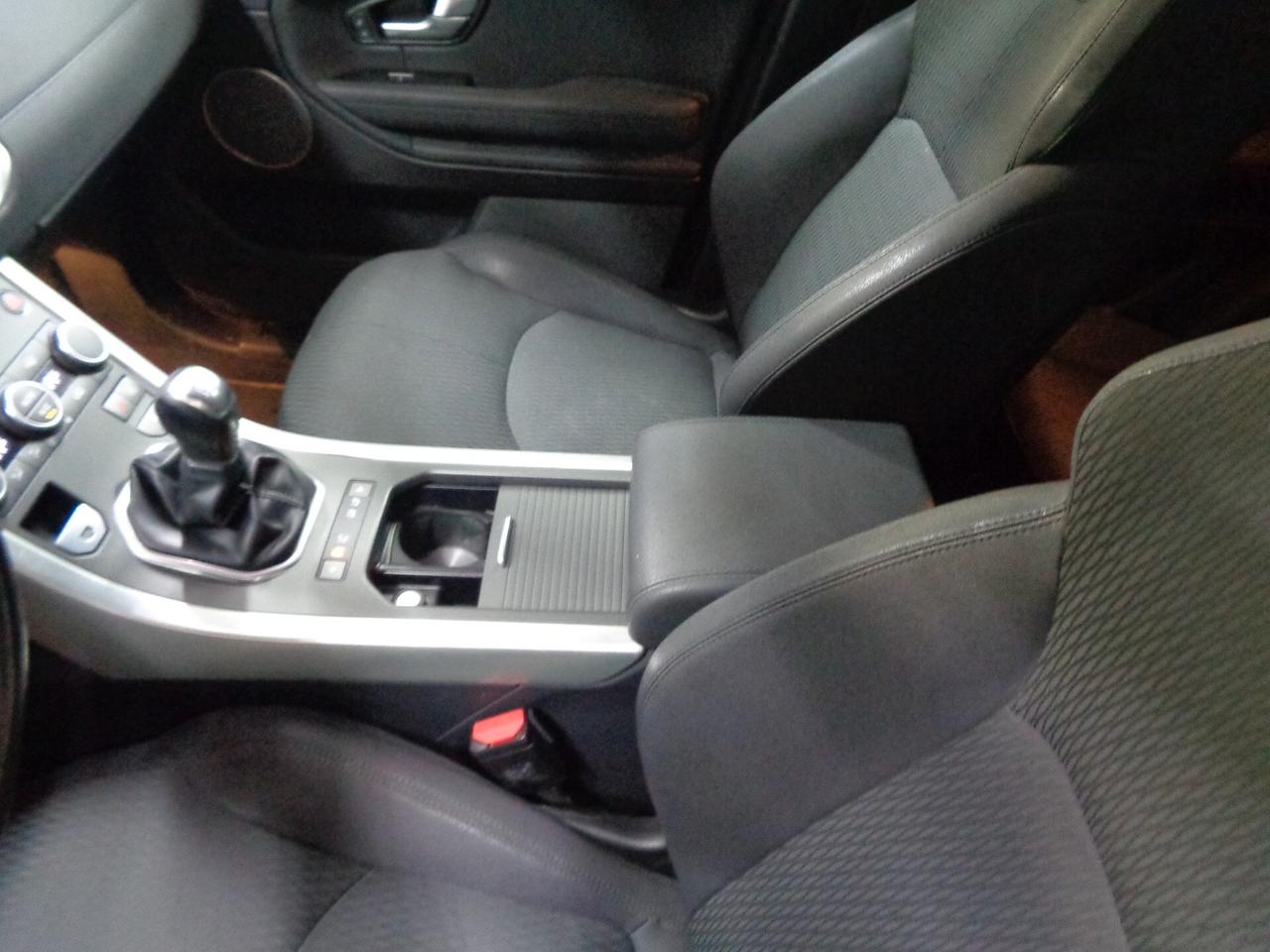 Land Rover Range Evoque 2.0 TD4 150 CV 5p. Pure