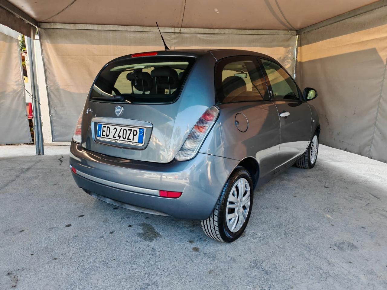 Lancia Ypsilon 1.3 Mjt 90 CV Platino