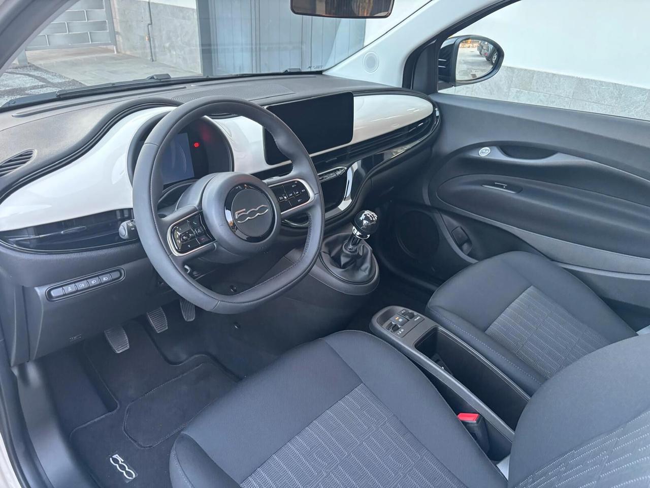 Fiat 500 Hybrid Icon KM ZERO