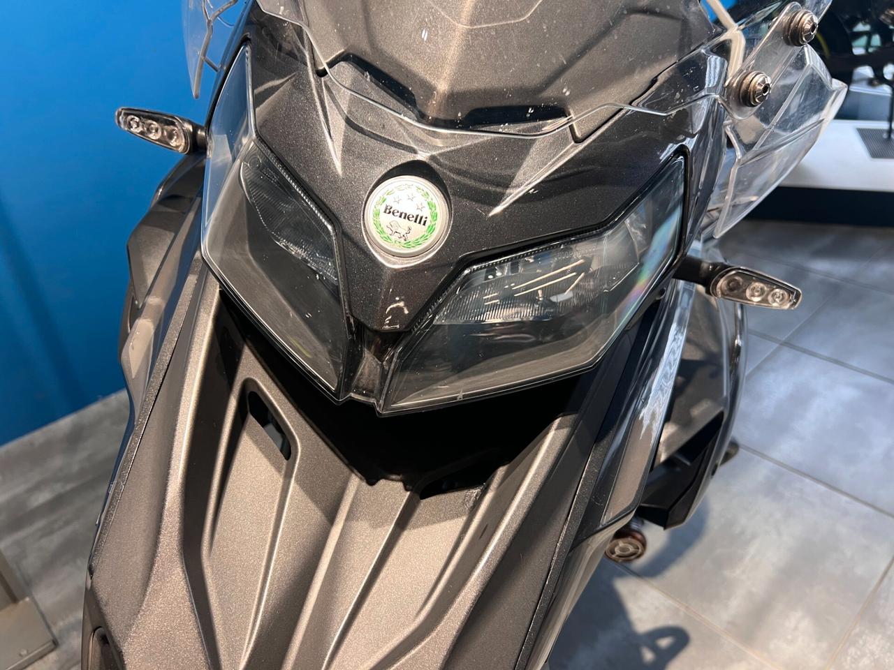 Benelli TRK 502 X + ACCESSORI