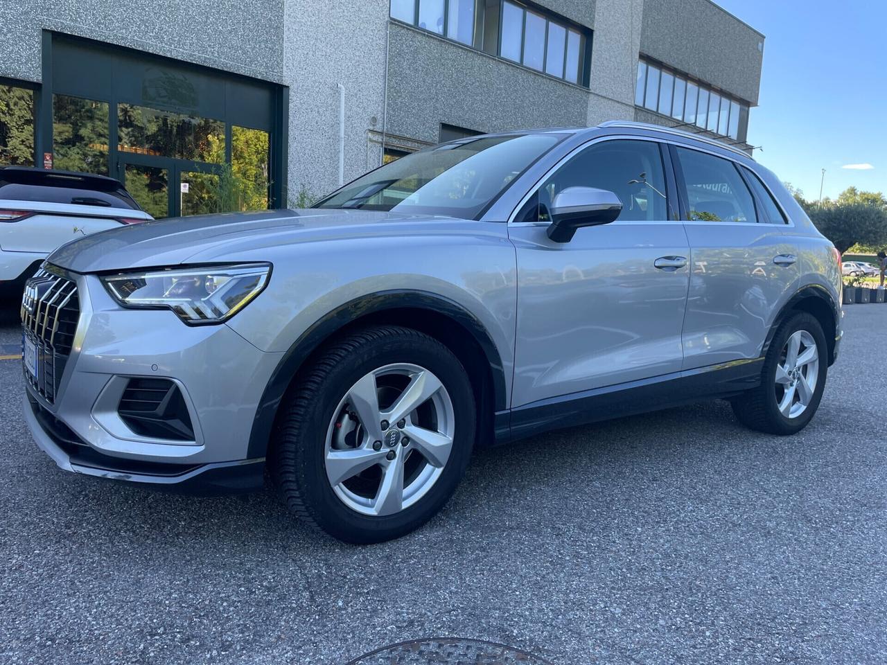 Audi Q3 35 TDI *Automatik*Navi*Cerchi*