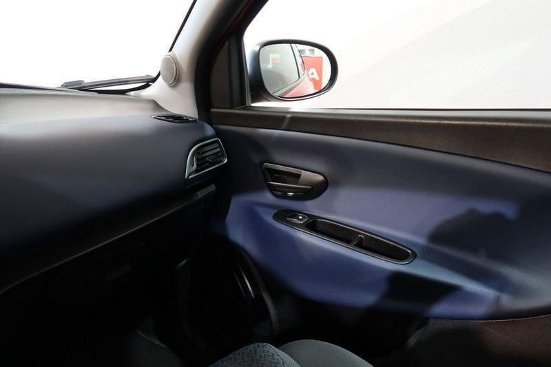 Lancia Ypsilon Ypsilon 1.0 firefly hybrid ORO s&s 70cv 5p.ti