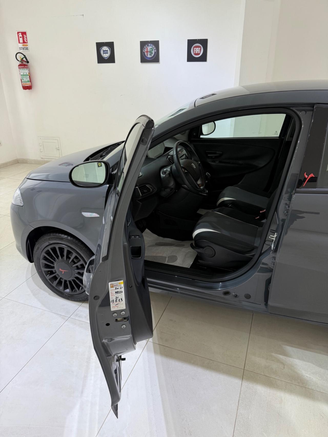 LANCIA YPSILON 1.2 69 CV 5 PORTE ELLE