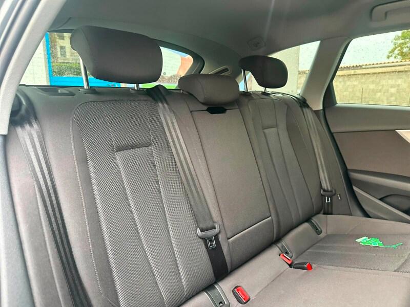 AUDI A4 5ª serie A4 Avant 35 TDI/163 CV S tron...