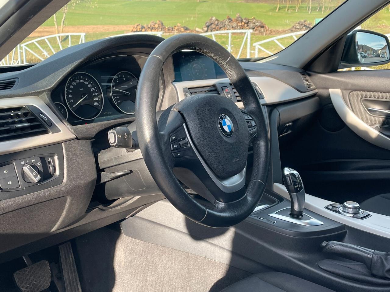 Bmw 320d xDrive Touring Business aut. 4X4