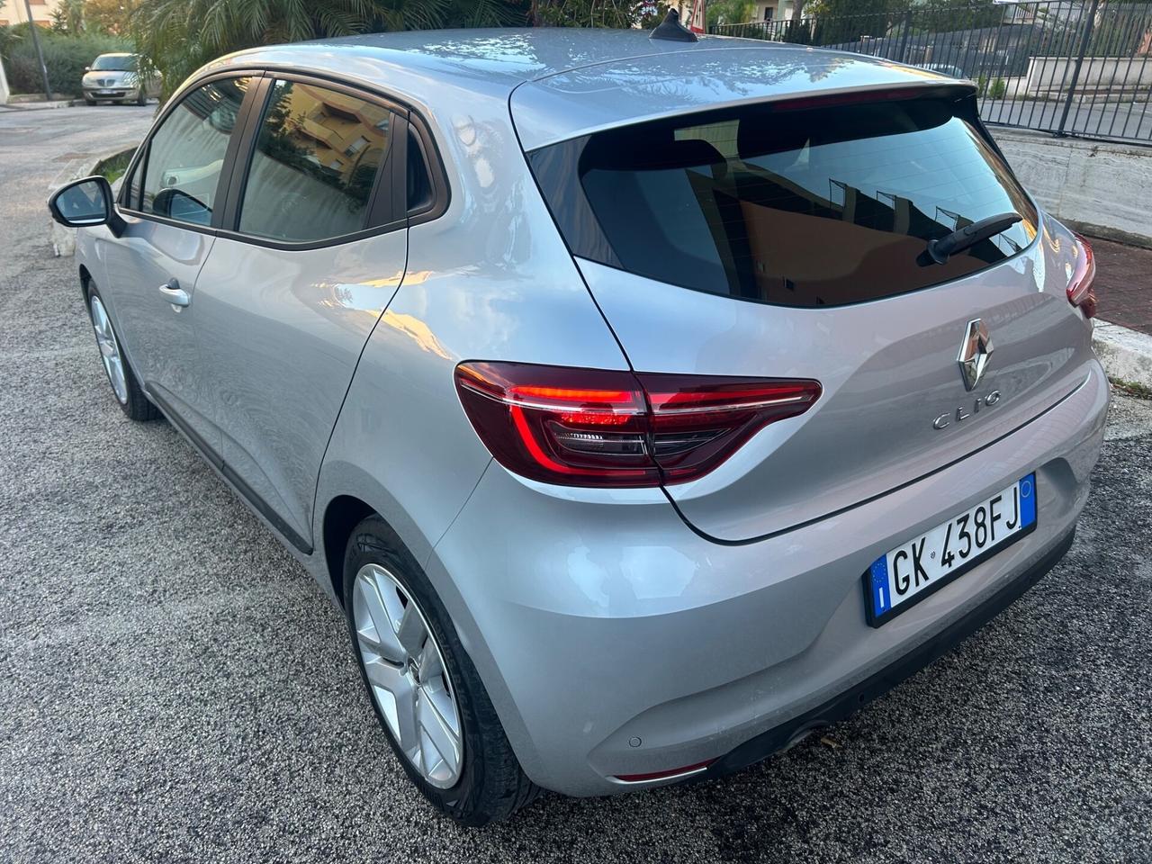 Renault Clio 1.0 BENZ IDEALE PER NEO PATENTATI