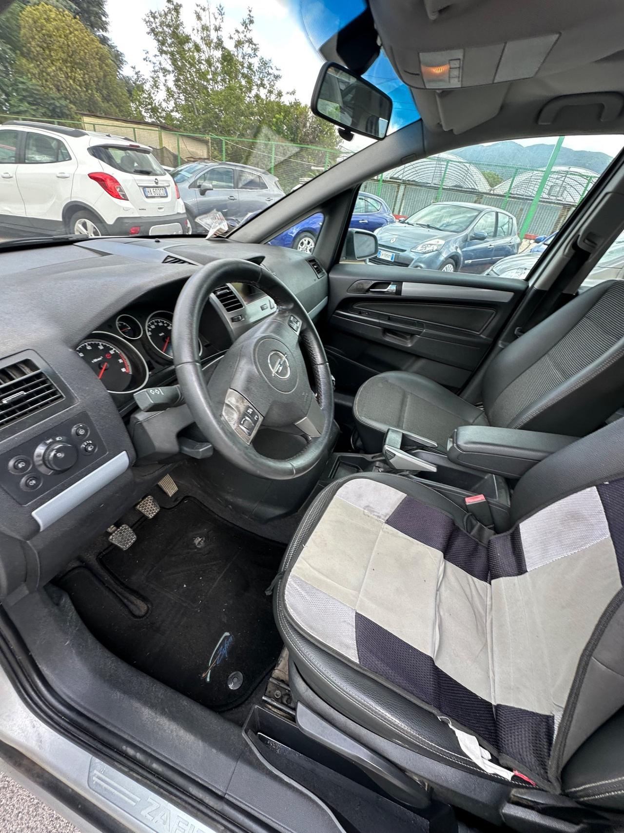 Opel Zafira 1.6 16V ecoM 94CV Cosmo
