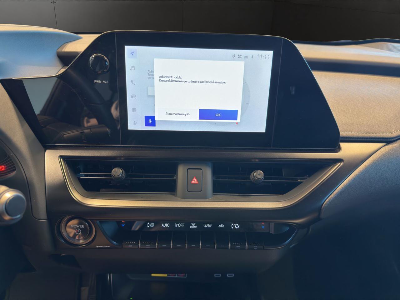 Lexus UX 250h 2.0 F-Design 2wd cvt