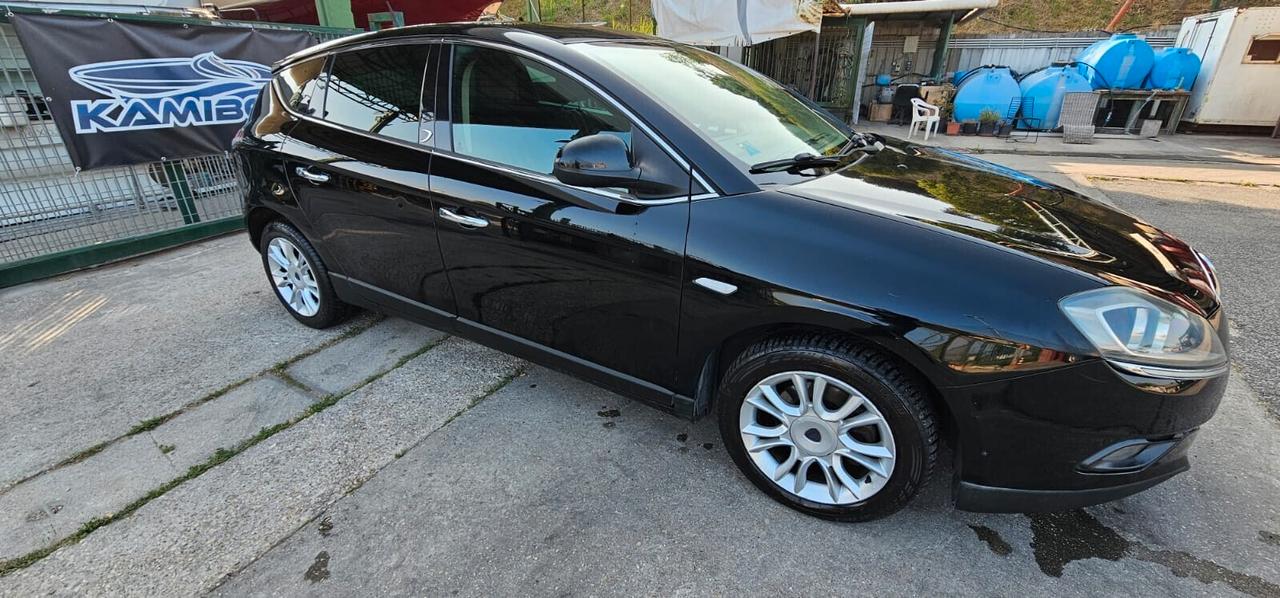 Lancia Delta 1.6 MJT DPF Platino