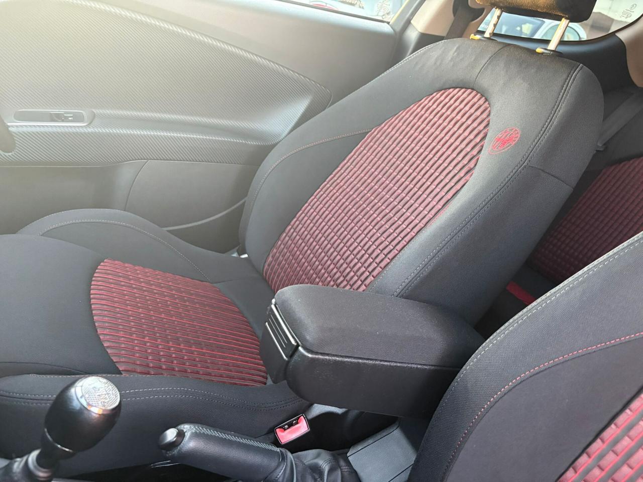 Alfa Romeo MiTo 1.6 JTDm 16V Distinctive