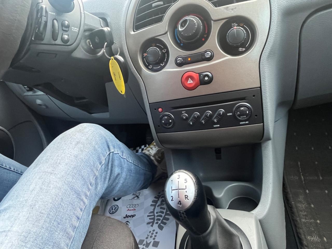 Renault Modus 1.2 GPL Dynamique 2009