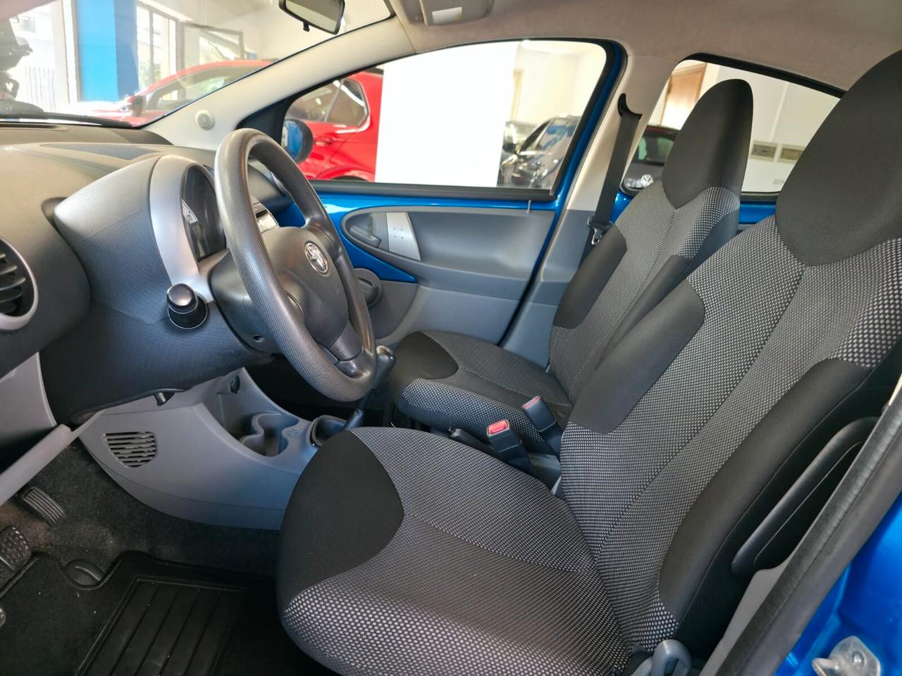 Toyota Aygo 1.0 5p 100000km 2011 tua a 100/mese