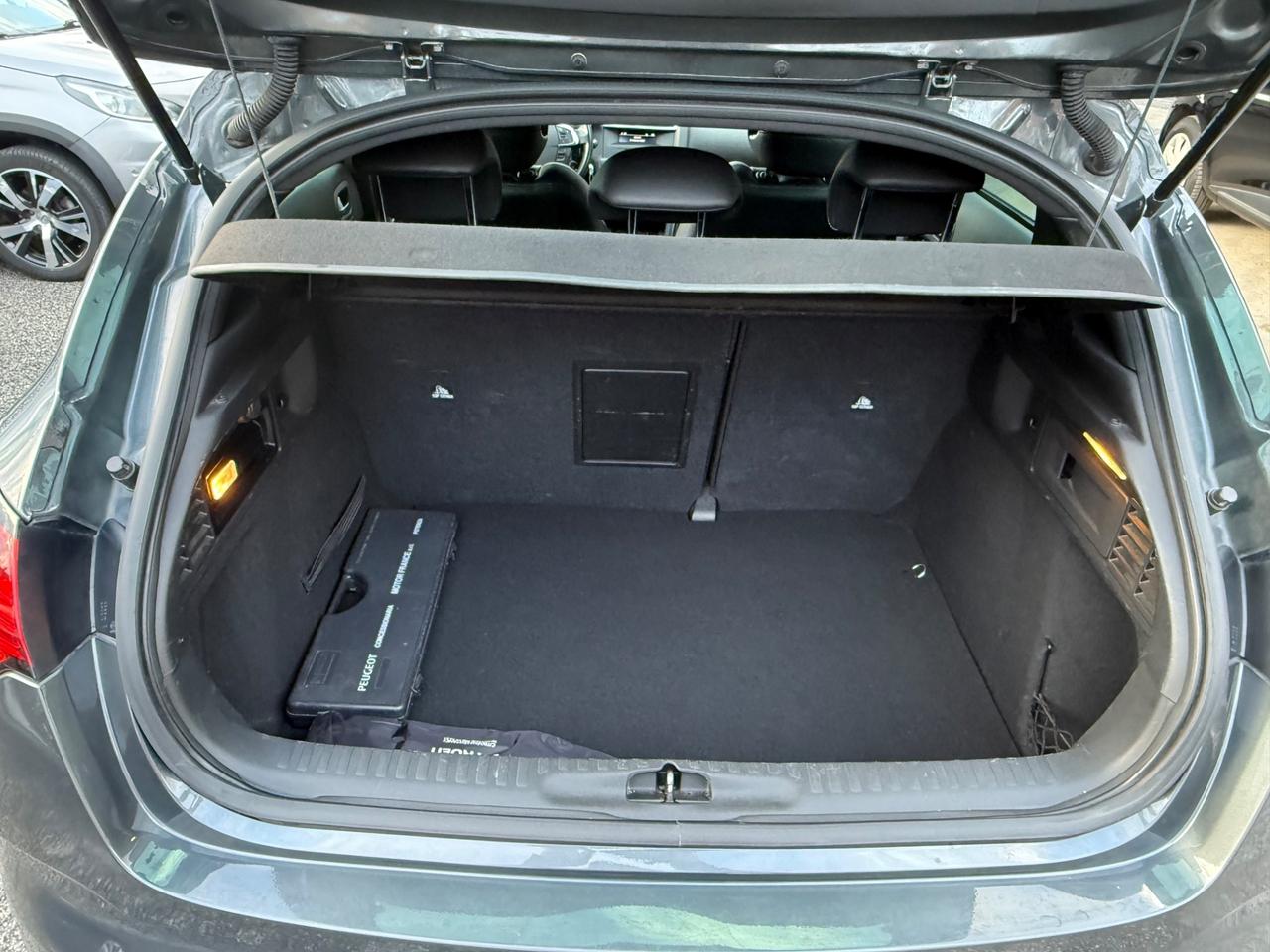 DS4 1.6 e-HDi 115-unipro-automatica-rate-