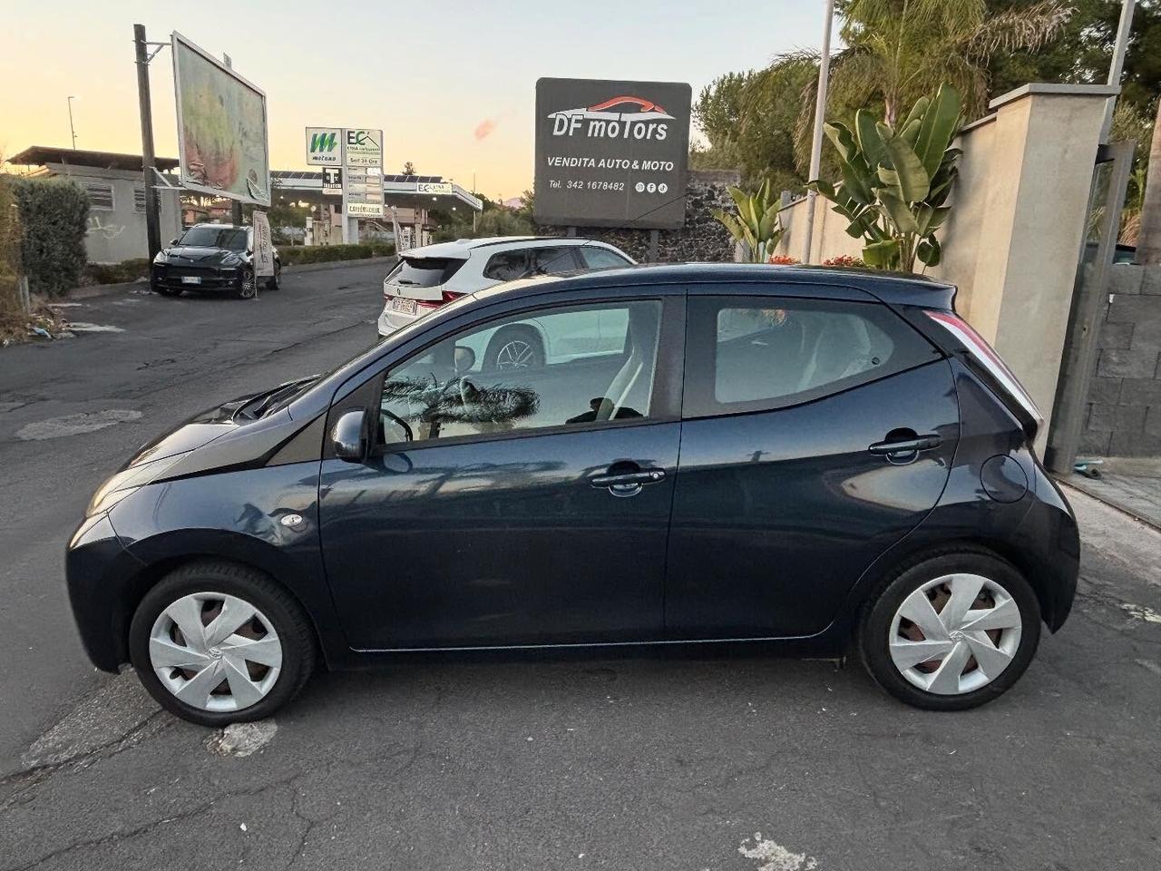 Toyota Aygo 1.0 VVT-i 69 CV 5 porte x-clusiv