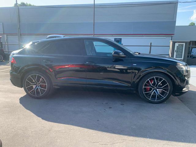 AUDI Q8 55 TFSI quattro tiptronic Sport