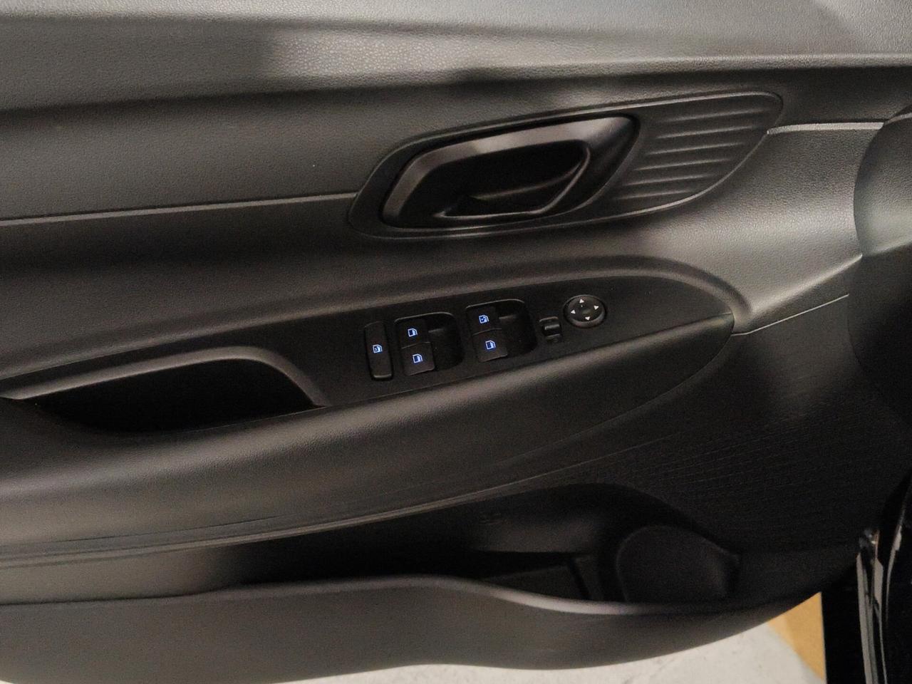 Hyundai i20 1.0 T-GDI 48V MT Connectline