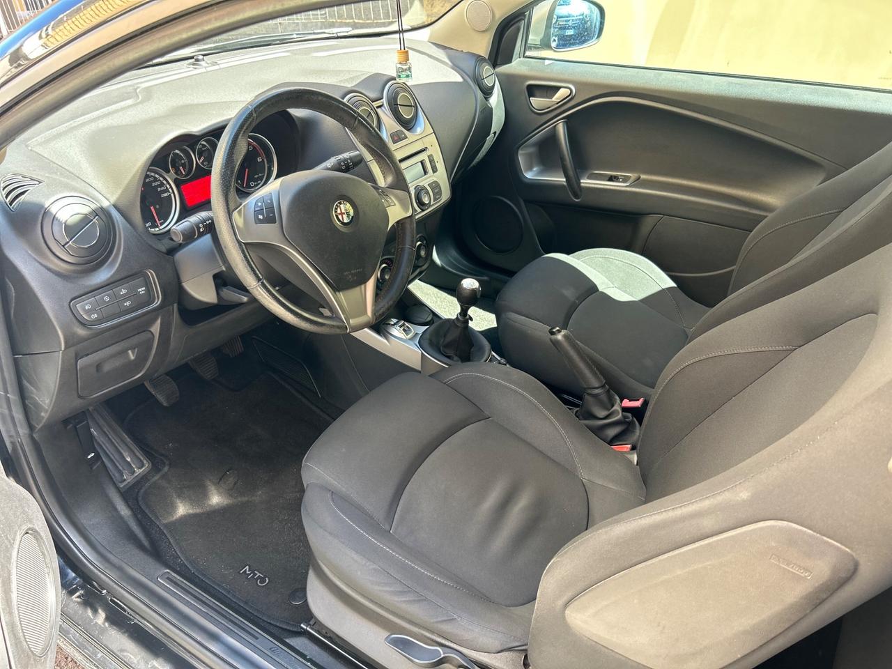 Alfa Romeo MiTo 1.3 JTDm-2 95 CV S&S Distinctive Sport Pack