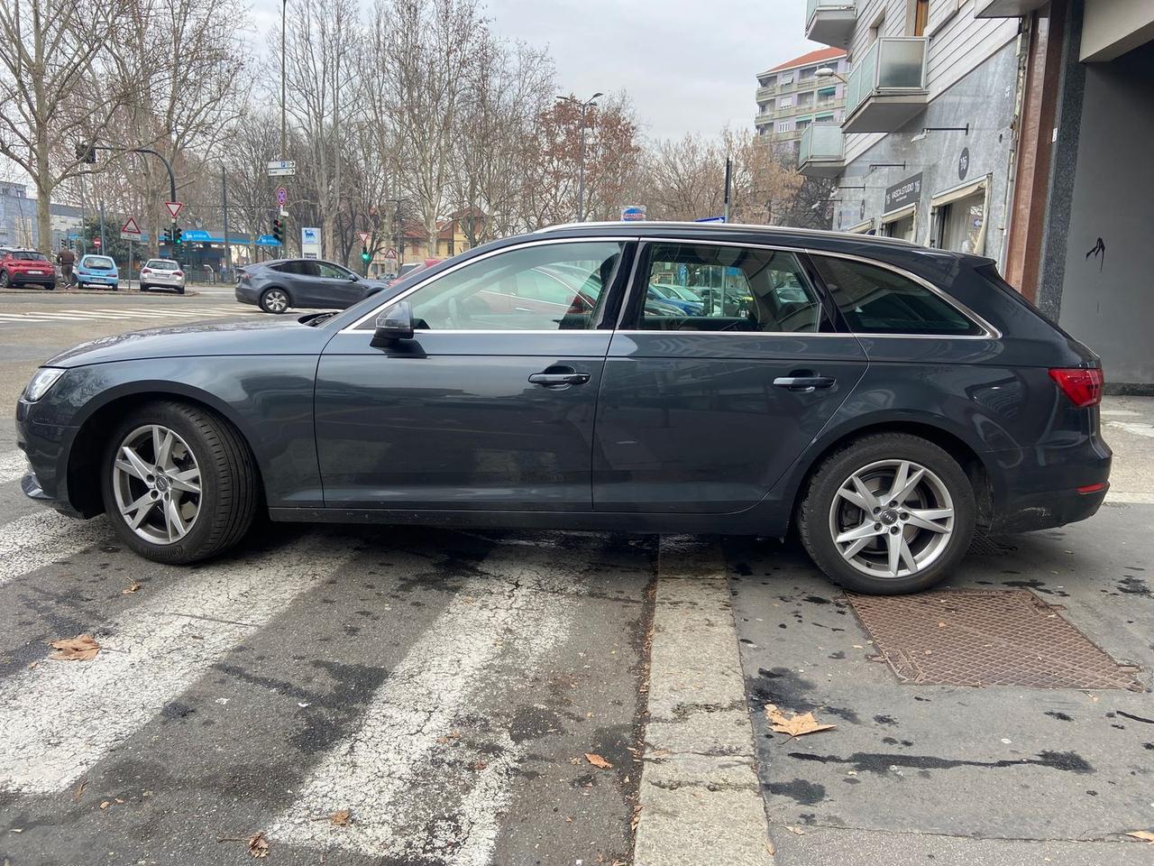 Audi A4 Avant Sport 2.0 35 TDI #8903