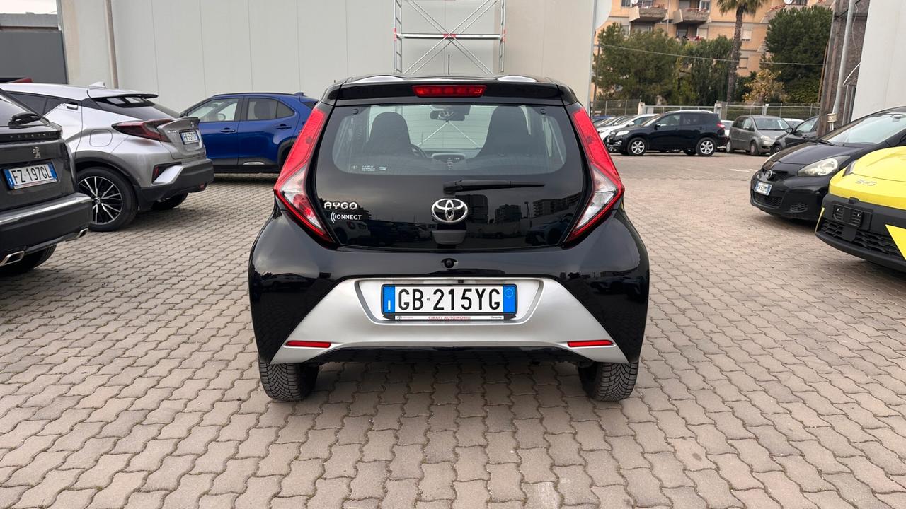 Toyota Aygo Connect 1.0 VVT-i 72 CV 5 porte x-play