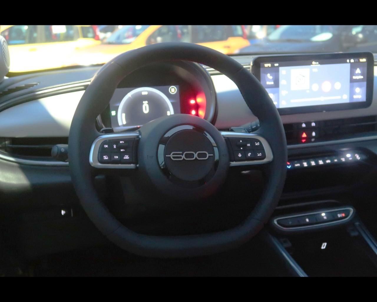 Fiat 600 Hybrid 110 CV DCT MHEV La Prima