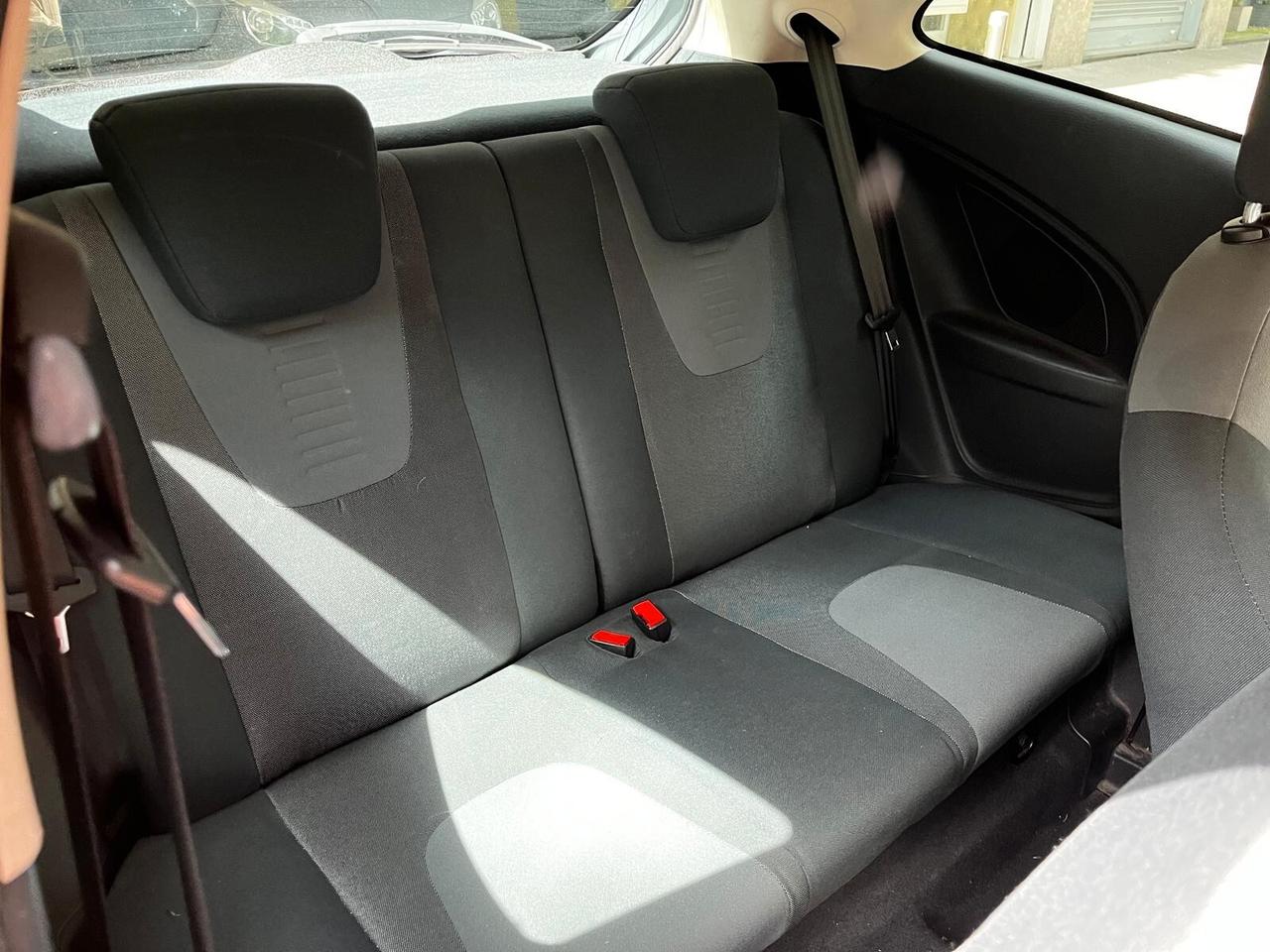 Ford Ka Ka+ 1.2 8V 69CV Titanium