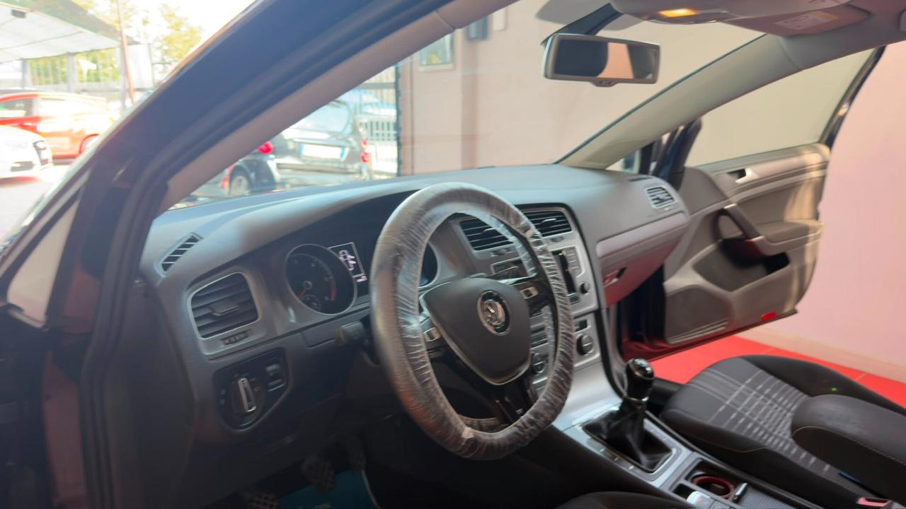 Volkswagen Golf 1.6 TDI 110 CV 5p. Highline BlueMotion Technology