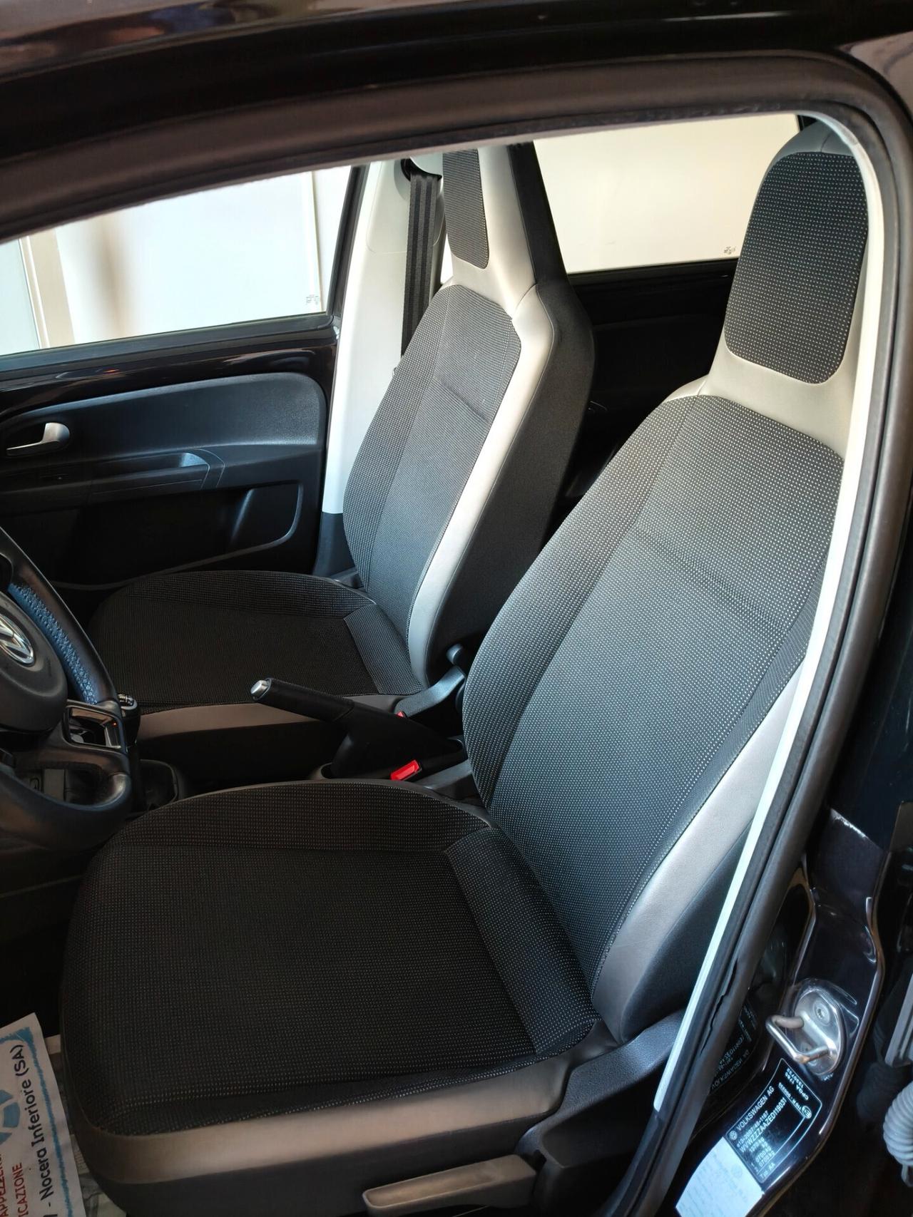 VOLKSWAGEN UP 1000 A METANO FULL OPTIONAL