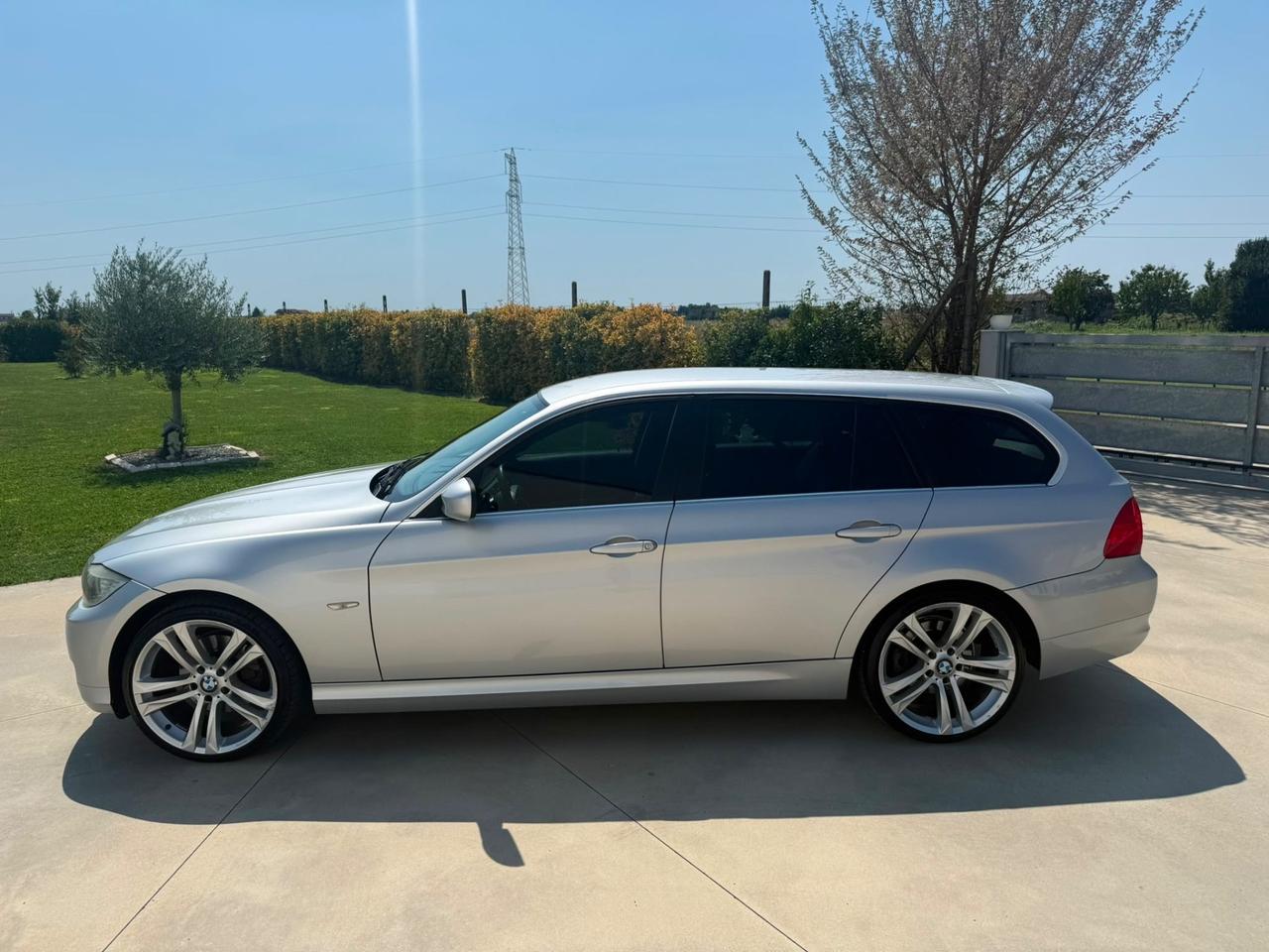 Bmw 318d 2.0 143CV cat Touring Futura automatica