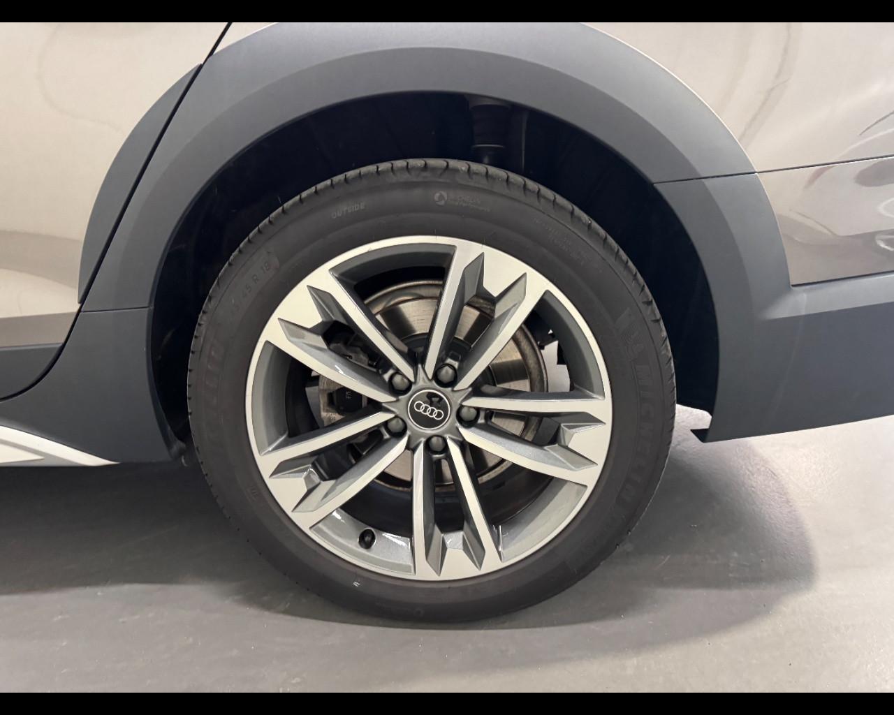 AUDI A4 ALLROAD 40 TDI MHEV QUATTRO S-TRONIC IDENTITY CONTRAST