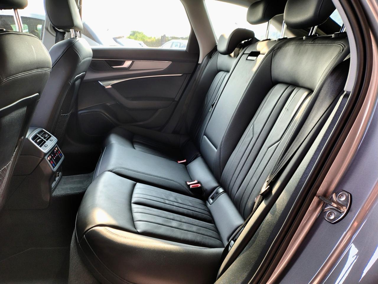 Audi A6 40 2.0 TDI quattro ultra S tronic Business Design