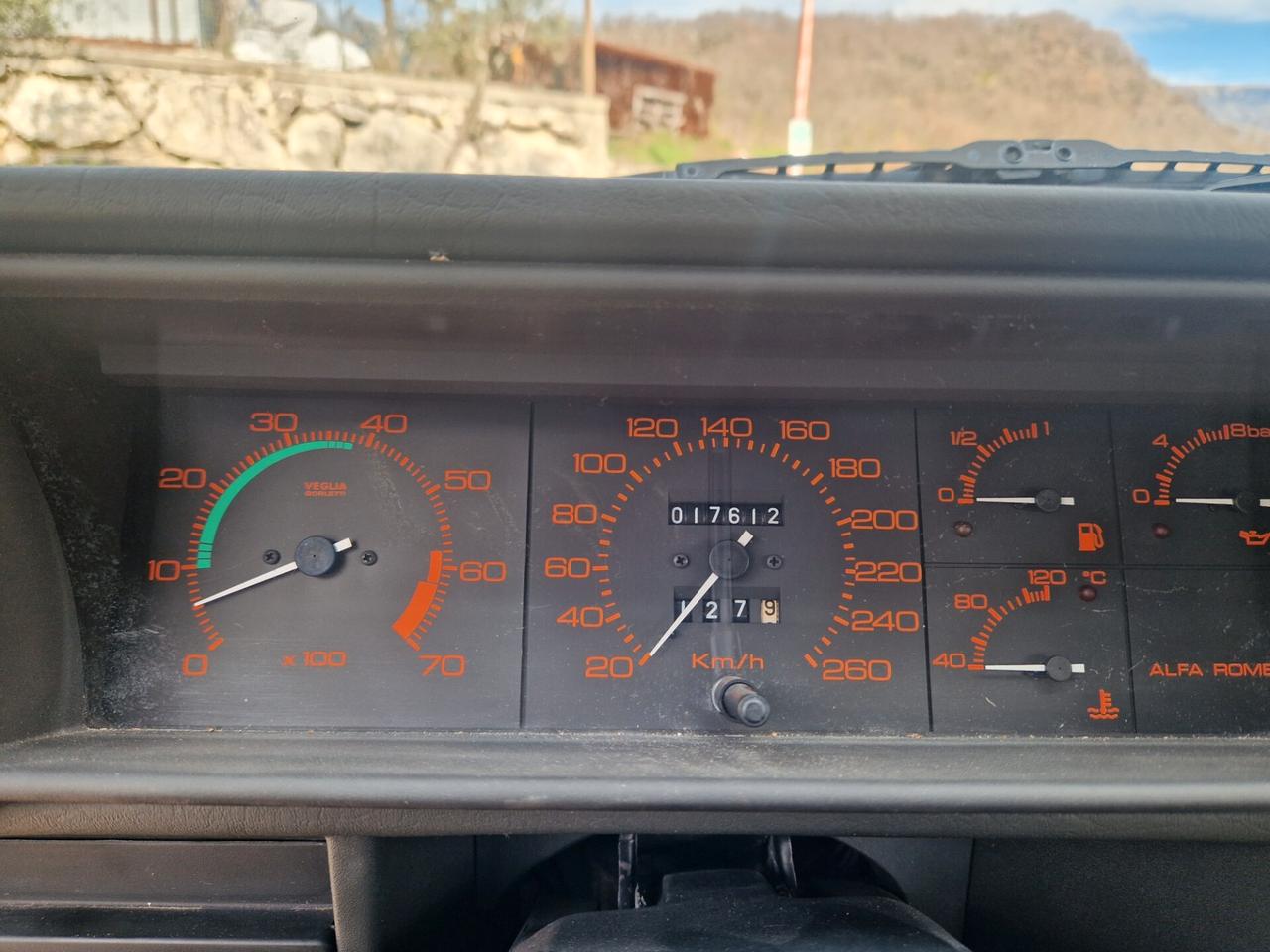 Alfa Romeo 75 2.0i Twin Spark