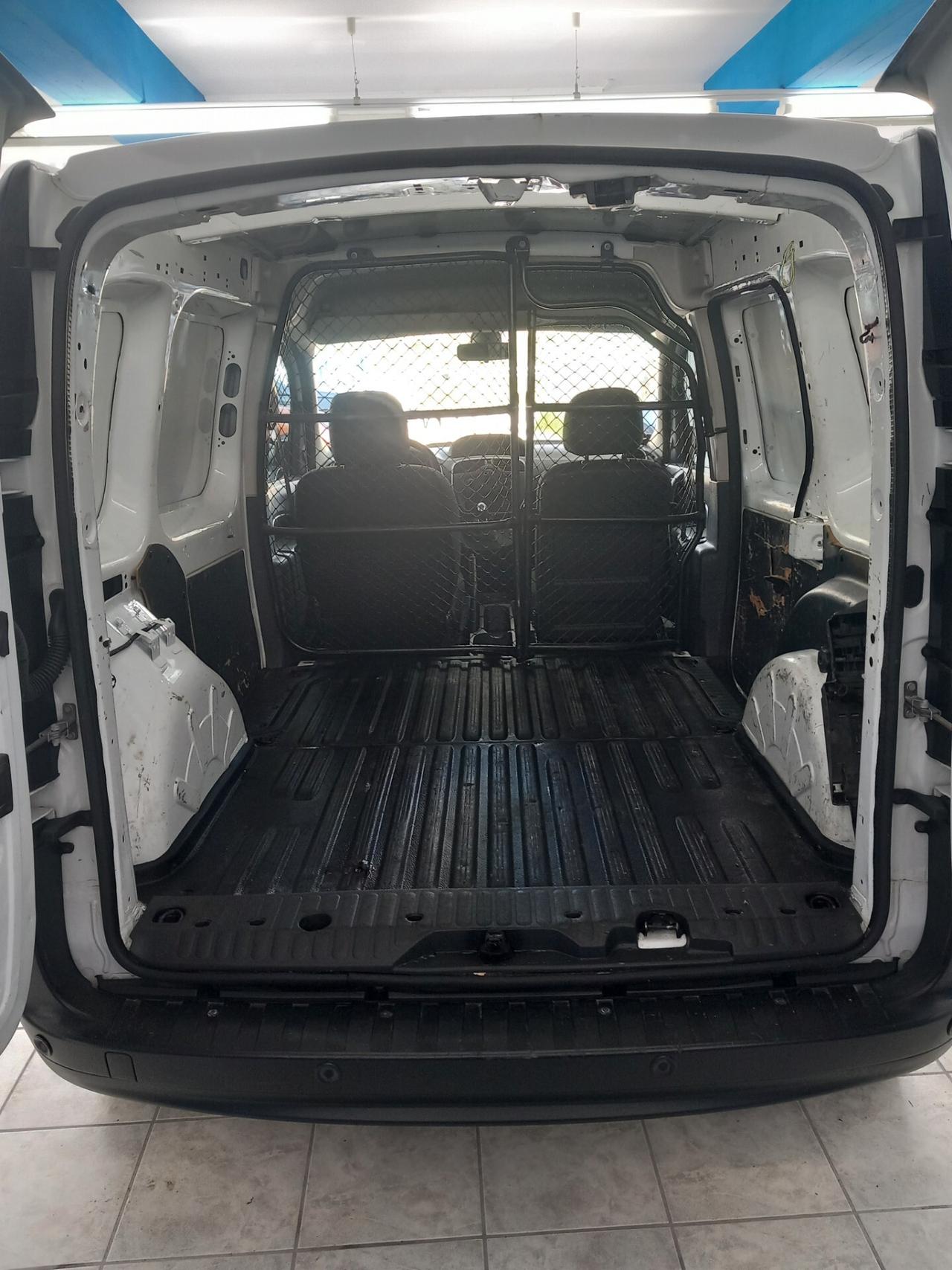 Renault Kangoo anno 2020 1.5 diesel 131 mila km