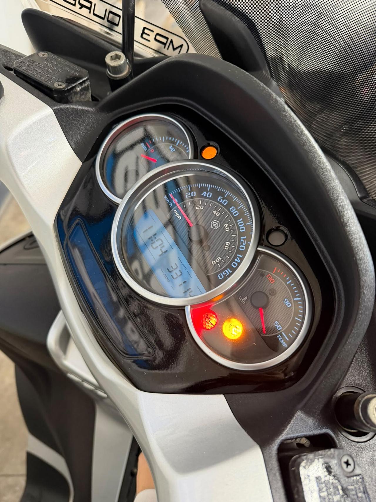 Piaggio MP3 300