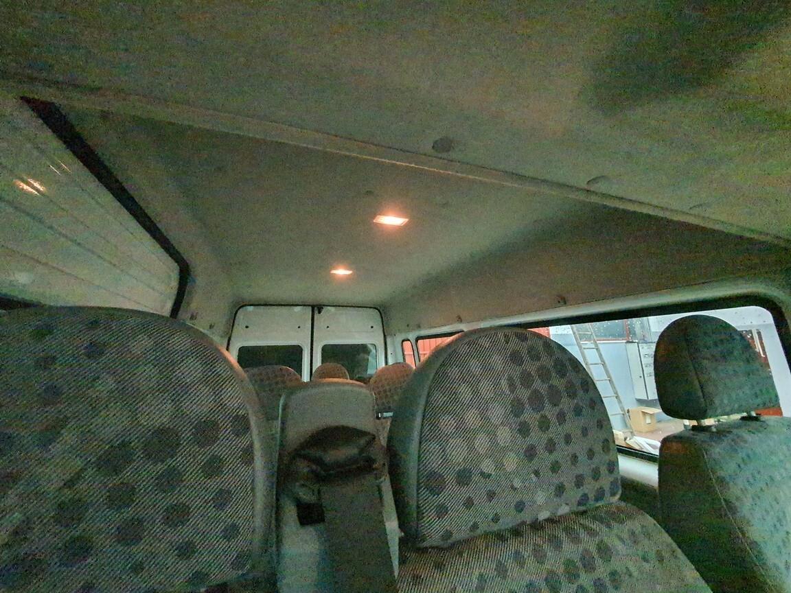 Ford Transit 300M 2.2 TDCi 115CV 9 Posti