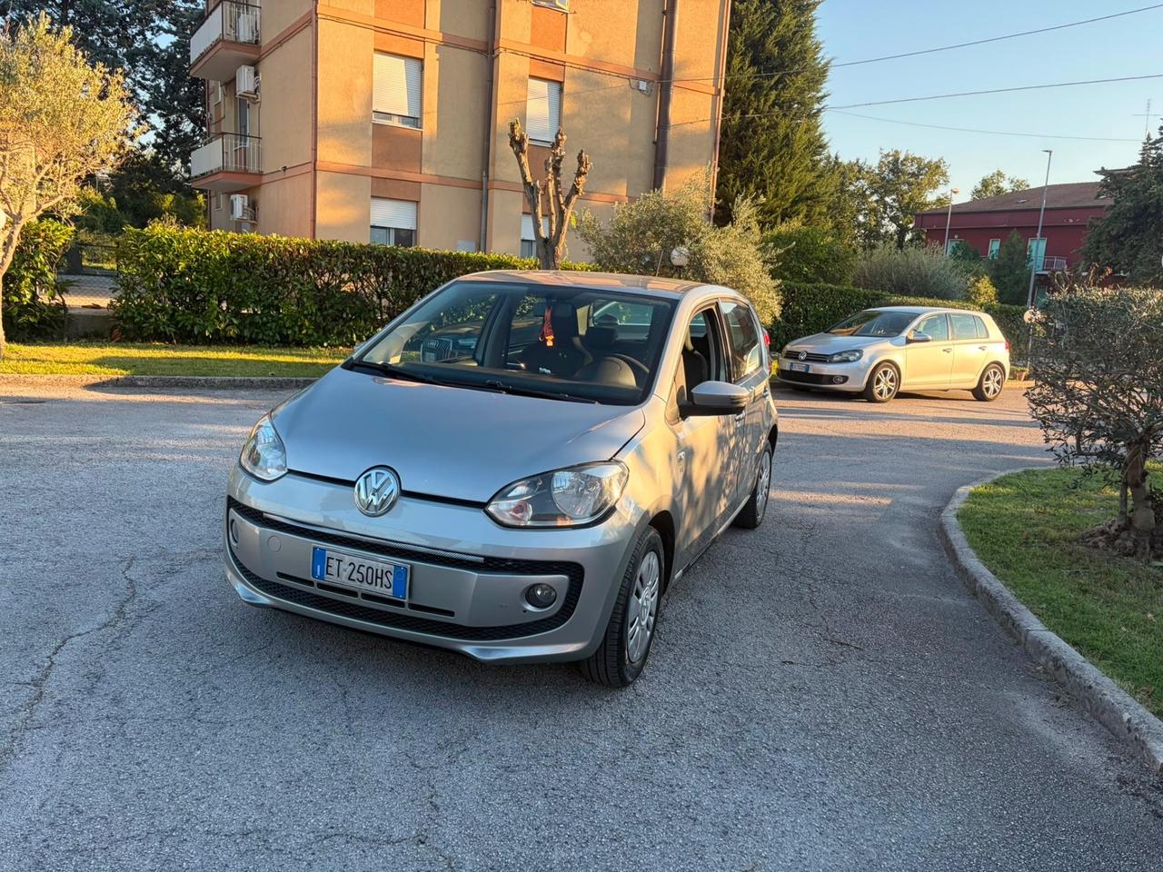 Volkswagen up! 1.0 5p. eco high BlueMotion Technology