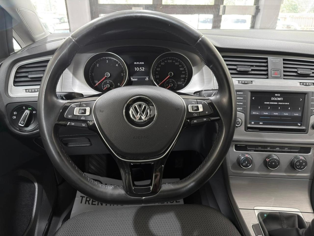 VW GOLF 1.6TDI 110cv COMFORTLINE 1HANDE