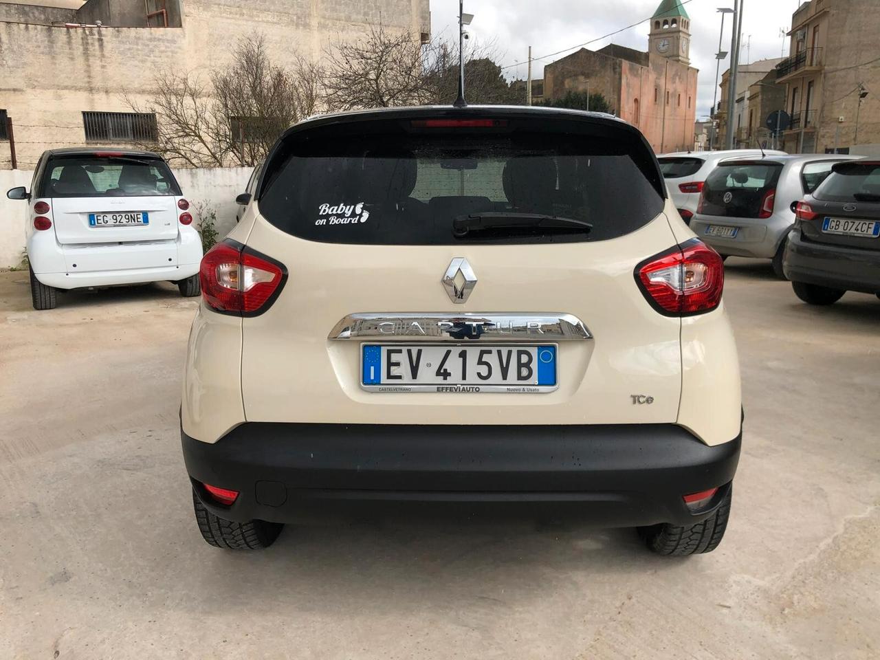 RENAUL CAPTUR 0.9 TCe 90CV ENERGY R-LINK - 2014