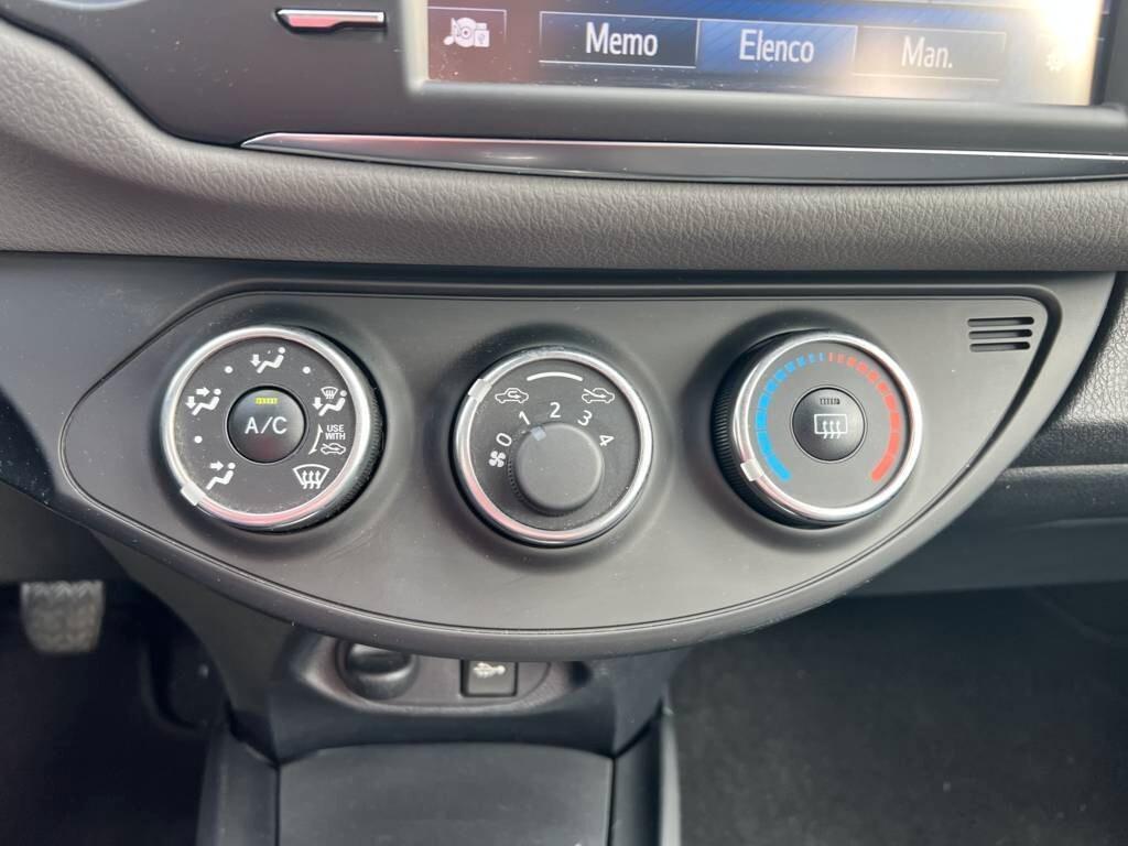 Toyota Yaris 1.0 5 porte Lounge