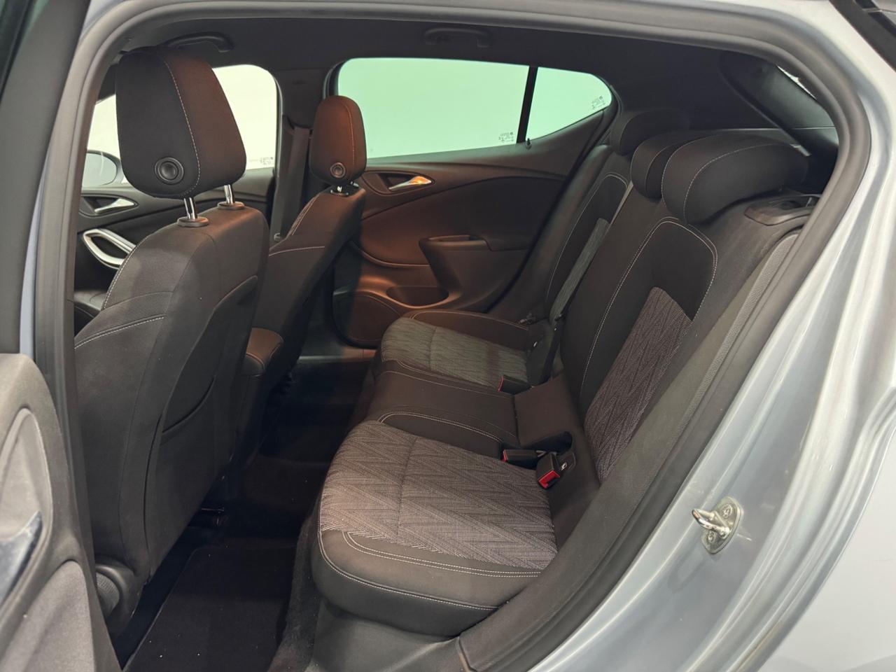 Opel Astra 1.5 CDTI 105 CV S&S 5 porte Business Elegance